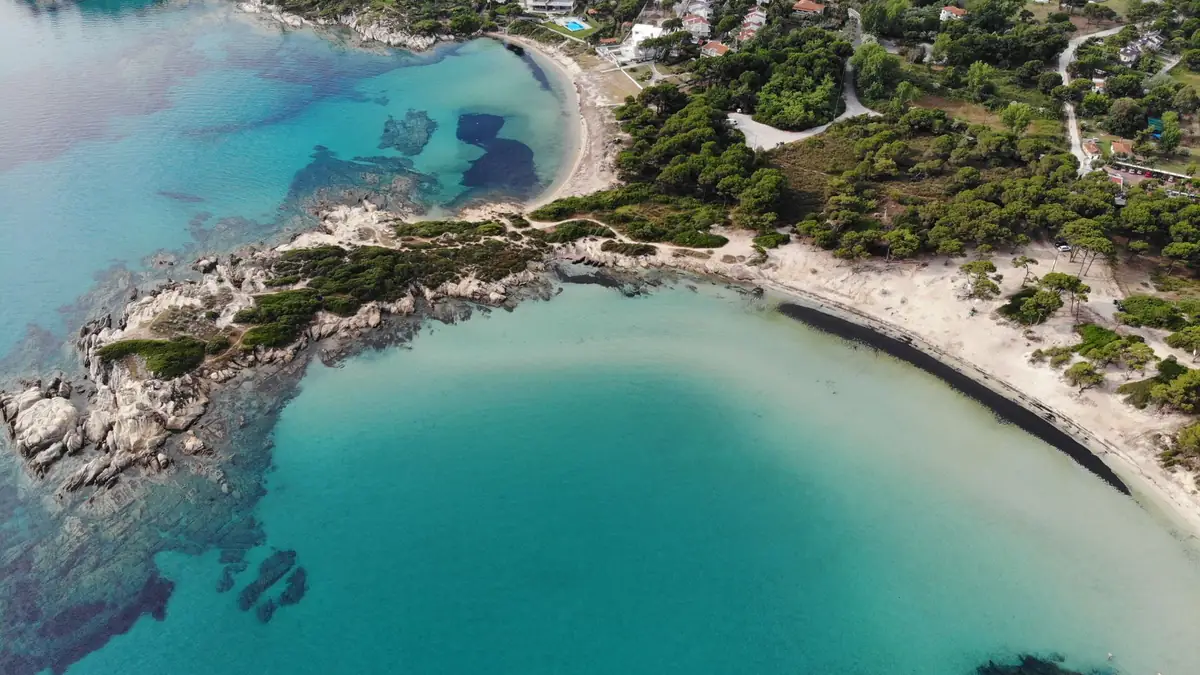 Plaža i tirkizno more na Sitoniji, Halkidiki