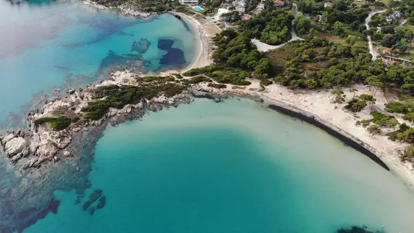 Plaža i tirkizno more na Sitoniji, Halkidiki