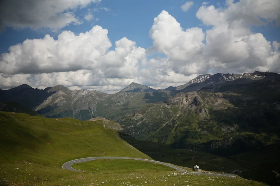 Krivudavi putevi kroz austrijske Alpe